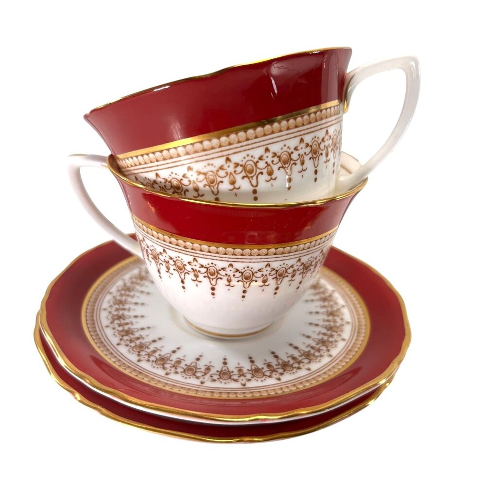 Vtg Royal Worcester Red Regency Tea Cup Saucer Set Of 2 Gold Trim England - Picture 1 of 15